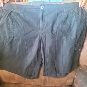 Avenue cargo shorts